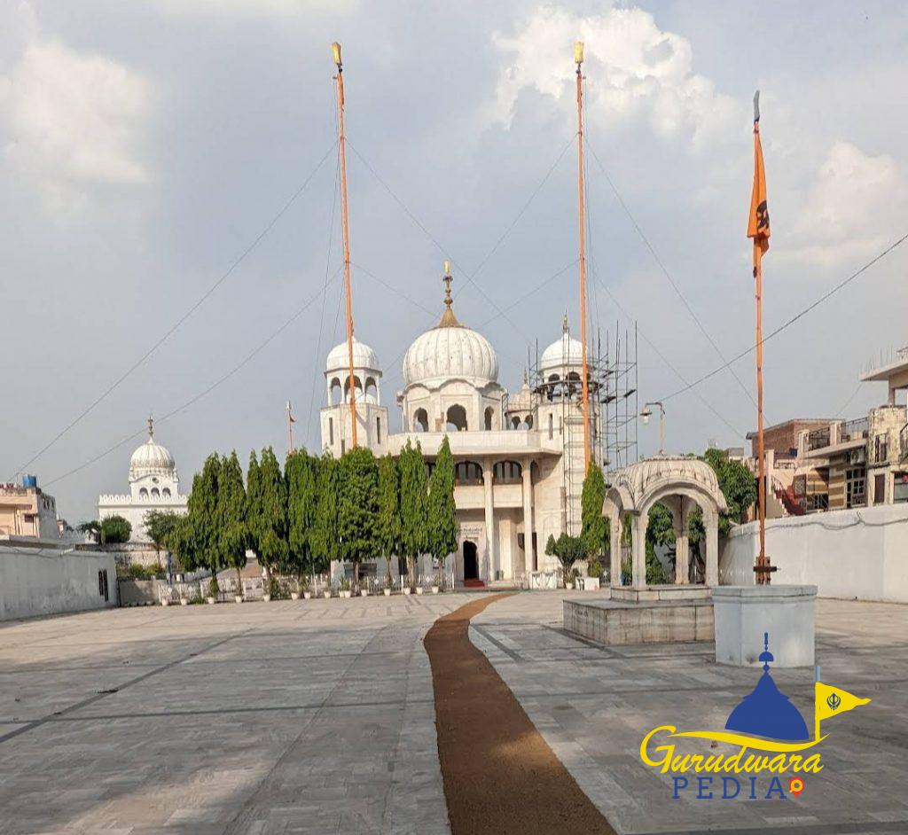 Gurudwara Sheesh Mahal Sahib Kiratpur Sahib ਗੁਰਦੁਆਰਆ ਸ਼ੀਸ਼ ਮਹਿਲ ਸਾਹਿਬ ਕੀਰਤਪੁਰ ਸਾਹਿਬ